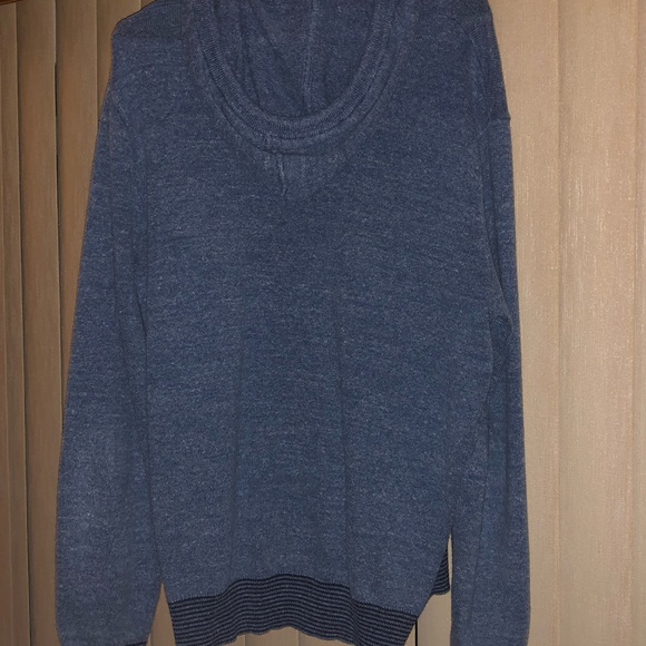 Men’s Gap Sweatshirt - Picture 4 of 7